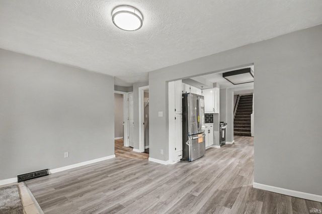 52854 Francis Street, South Bend, IN 46637