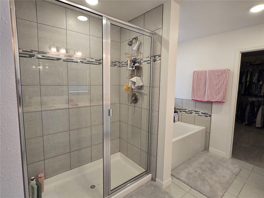 Image 13 of property listing at 11495 JUNE BRIAR LOOP, San Antonio, FL 33576