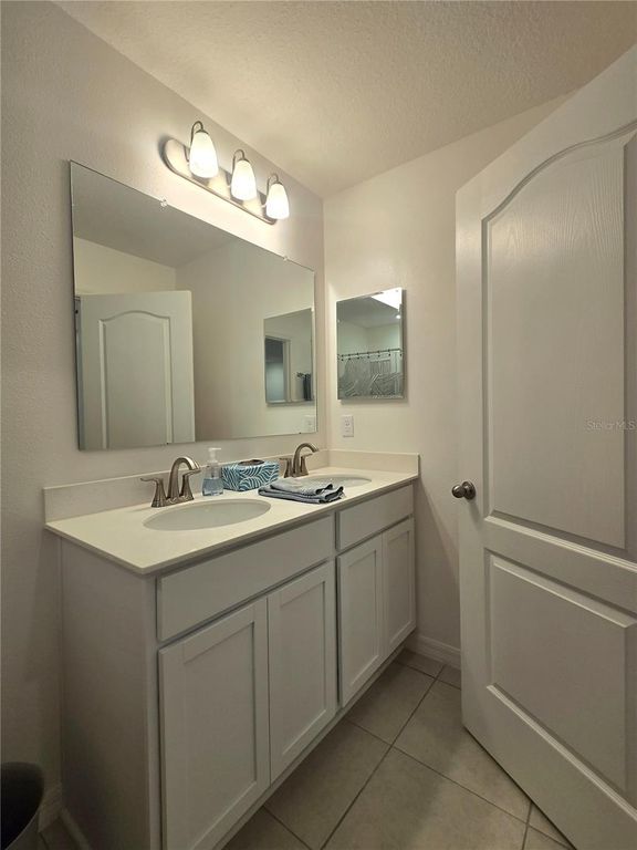 Image 20 of property listing at 11495 JUNE BRIAR LOOP, San Antonio, FL 33576