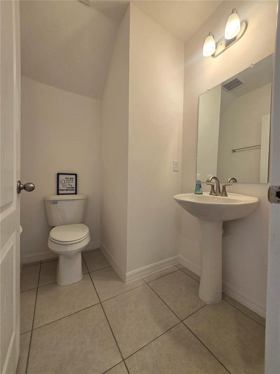 Image 26 of property listing at 11495 JUNE BRIAR LOOP, San Antonio, FL 33576