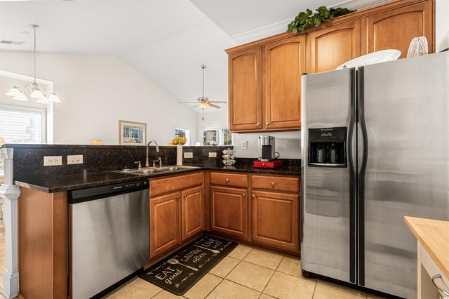 100 Birch N Coppice Dr Apt 9, Surfside Beach, SC 29575