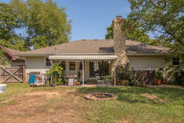 2549 South Delaware Avenue, Springfield, MO 65804