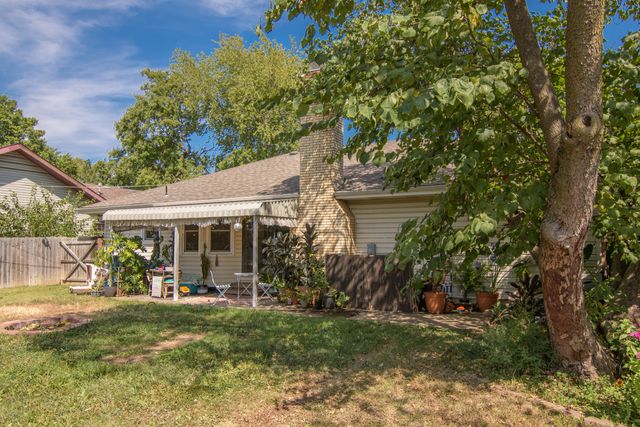 2549 South Delaware Avenue, Springfield, MO 65804