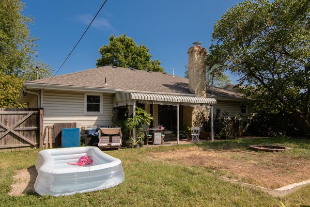 2549 South Delaware Avenue, Springfield, MO 65804