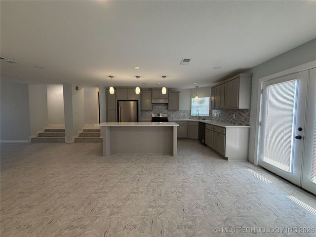 2505 Haskell Boulevard, Muskogee, OK 74401