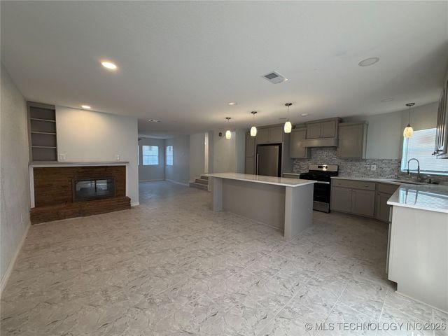 2505 Haskell Boulevard, Muskogee, OK 74401