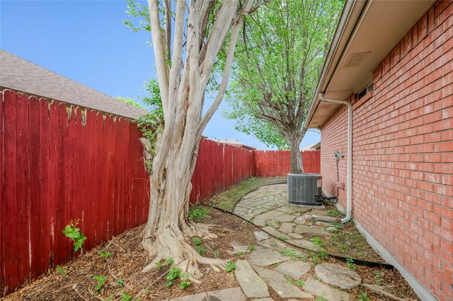 721 Azalea Trail, Waxahachie, TX 75165