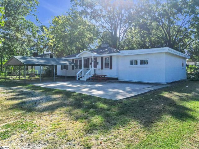 121 Fox Drive, Spartanburg, SC 29302