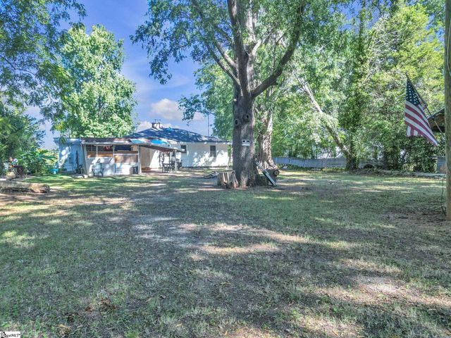 121 Fox Drive, Spartanburg, SC 29302