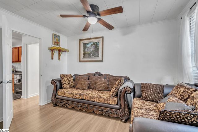 121 Fox Drive, Spartanburg, SC 29302