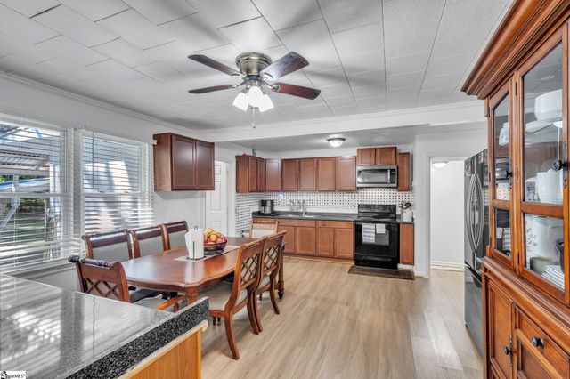 121 Fox Drive, Spartanburg, SC 29302