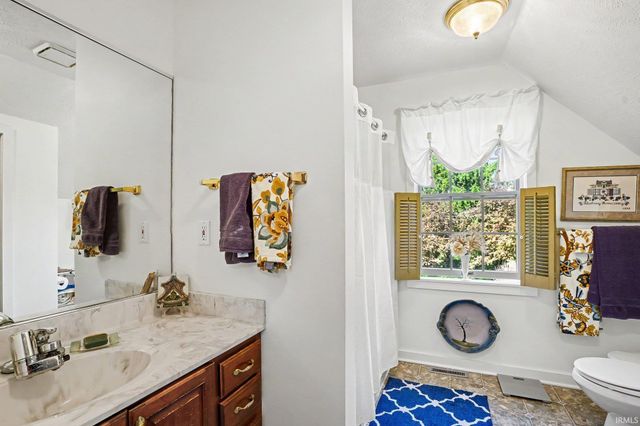 54974 County Road 27, Bristol, IN 46507