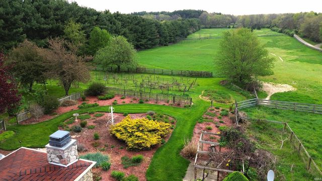 54974 County Road 27, Bristol, IN 46507