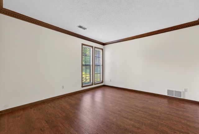 354 W COLLEGE DR, Collierville, TN 38017