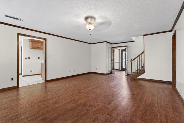 354 W COLLEGE DR, Collierville, TN 38017