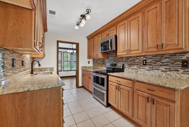 354 W COLLEGE DR, Collierville, TN 38017