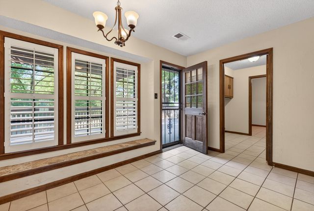 354 W COLLEGE DR, Collierville, TN 38017