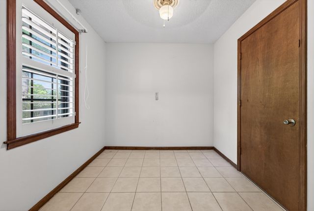 354 W COLLEGE DR, Collierville, TN 38017