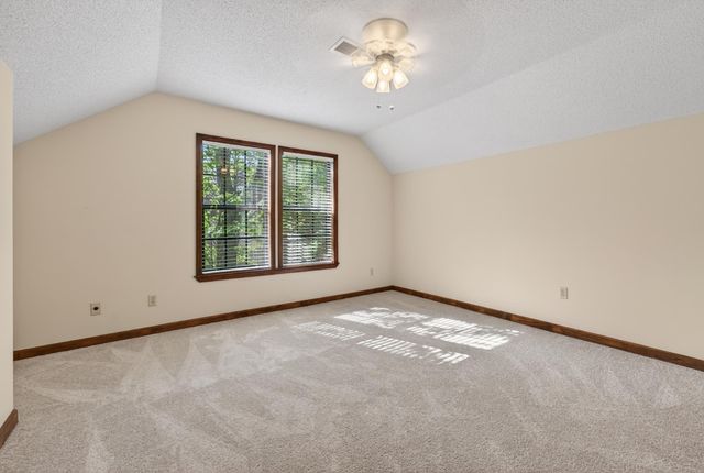 354 W COLLEGE DR, Collierville, TN 38017