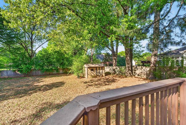 354 W COLLEGE DR, Collierville, TN 38017