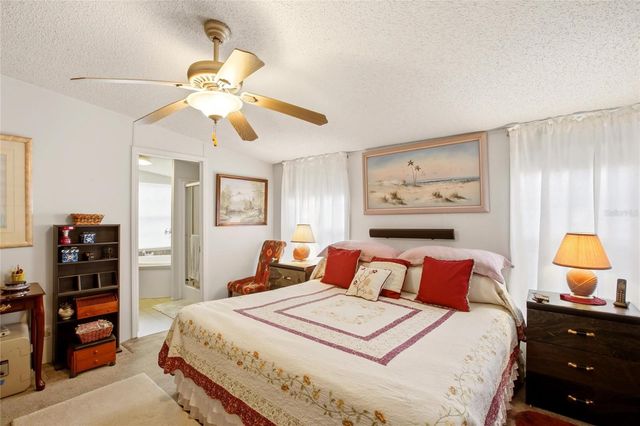 184 W MANATEE LOOP, Punta Gorda, FL 33950