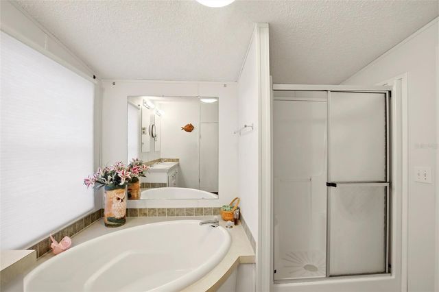 184 W MANATEE LOOP, Punta Gorda, FL 33950