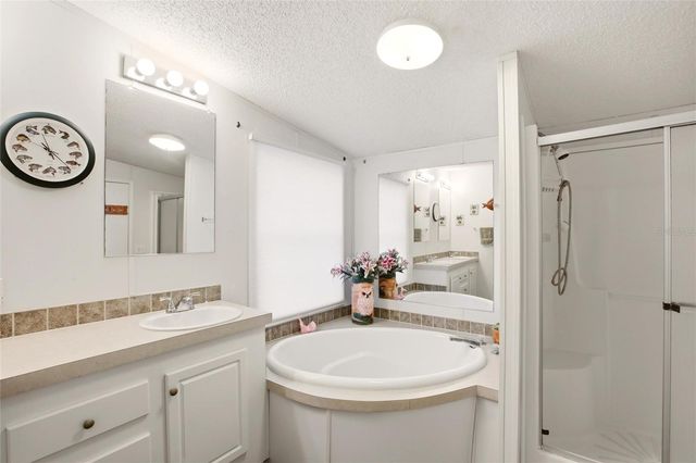 184 W MANATEE LOOP, Punta Gorda, FL 33950