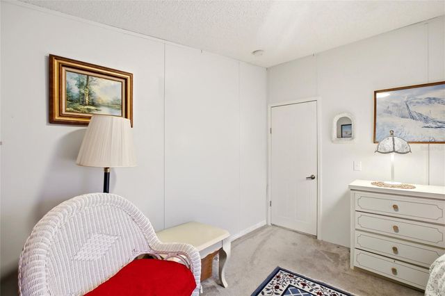 184 W MANATEE LOOP, Punta Gorda, FL 33950