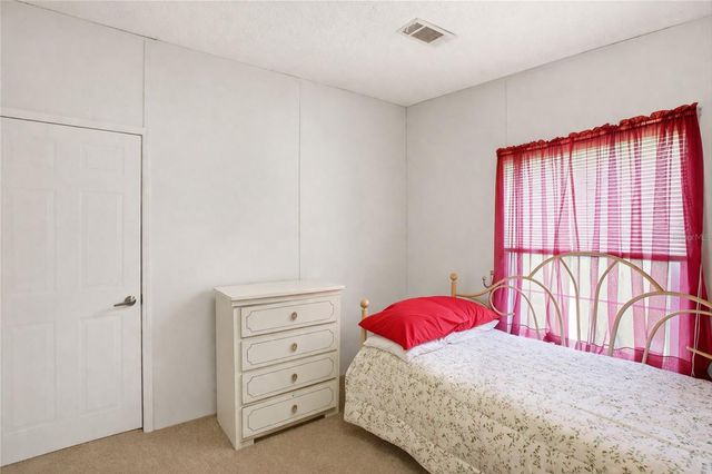 184 W MANATEE LOOP, Punta Gorda, FL 33950