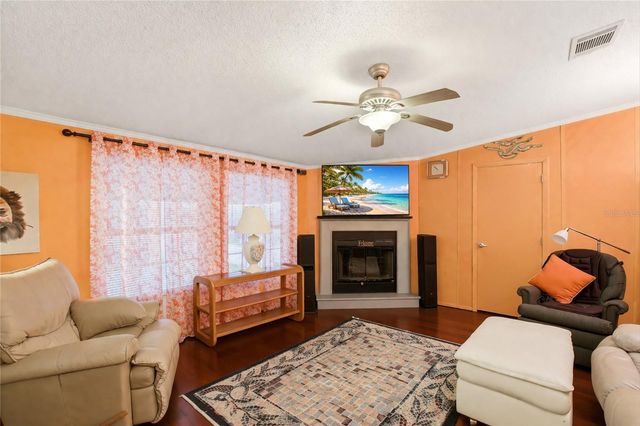 184 W MANATEE LOOP, Punta Gorda, FL 33950