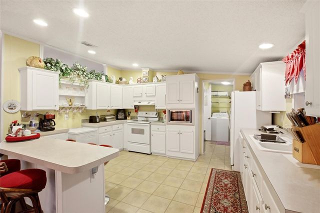 184 W MANATEE LOOP, Punta Gorda, FL 33950