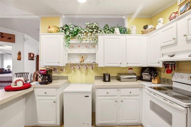 184 W MANATEE LOOP, Punta Gorda, FL 33950