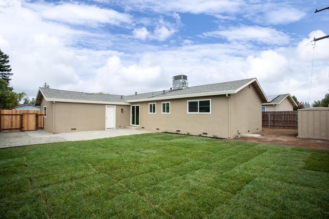 2225 Bubb St, Marysville, CA 95901