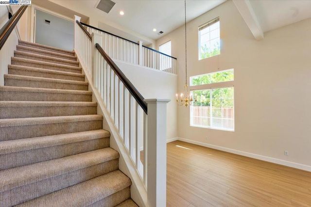 5615 Applegate Way, Dublin, CA 94568