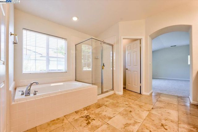 5615 Applegate Way, Dublin, CA 94568