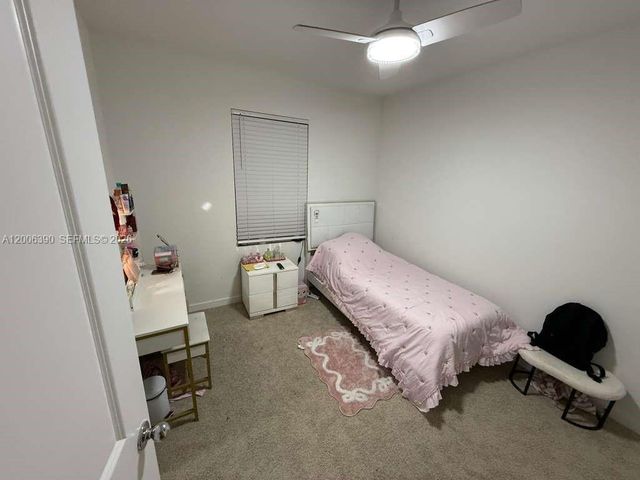 441 NE 13th St, Florida City, FL 33034