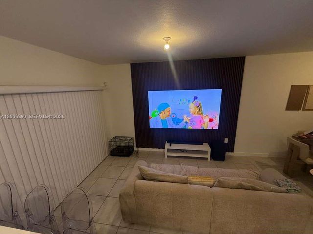 441 NE 13th St, Florida City, FL 33034