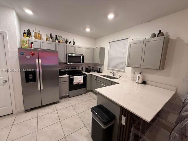 441 NE 13th St, Florida City, FL 33034