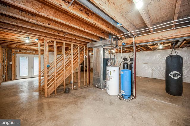 2999 GERMANNA DR, Locust Grove, VA 22508