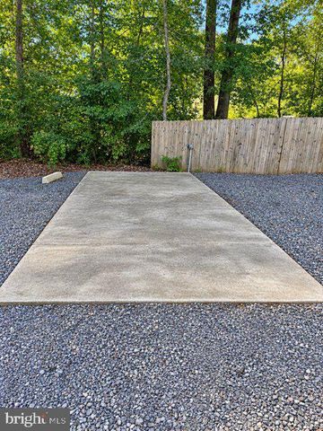 2999 GERMANNA DR, Locust Grove, VA 22508