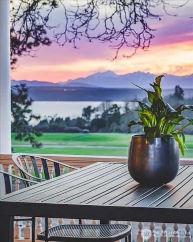 4200 Washington Avenue W, Seattle, WA 98199