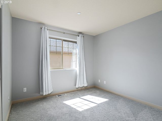 29082 Sw CHARLOTTE Ln, Wilsonville, OR 97070