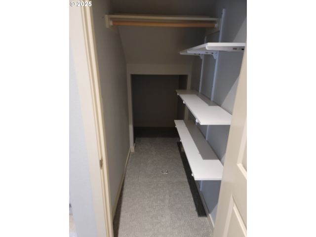 29082 Sw CHARLOTTE Ln, Wilsonville, OR 97070