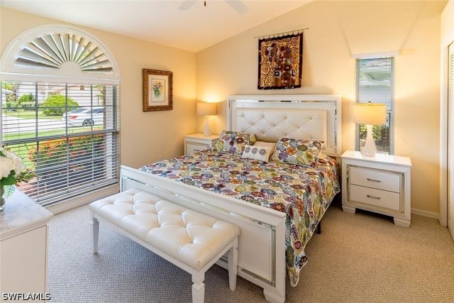 458 Countryside DR, Naples, FL 34104
