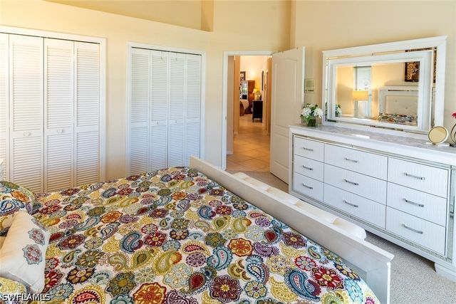 458 Countryside DR, Naples, FL 34104