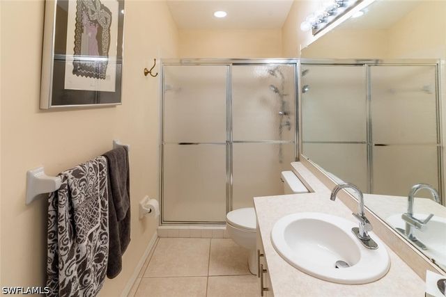 458 Countryside DR, Naples, FL 34104
