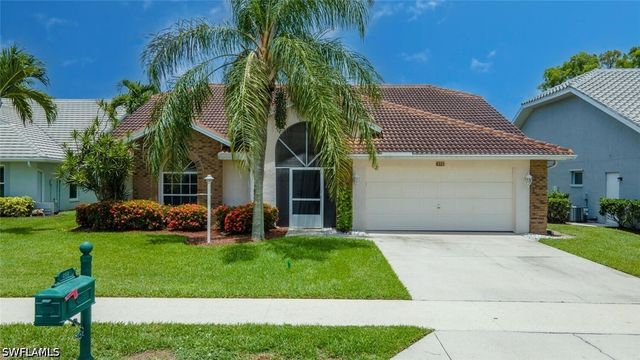 458 Countryside DR, Naples, FL 34104