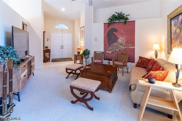 458 Countryside DR, Naples, FL 34104