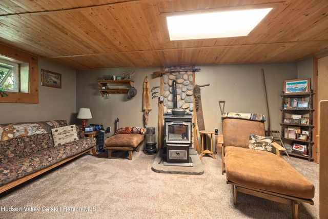 5150 Route 9g, Germantown, NY 12526