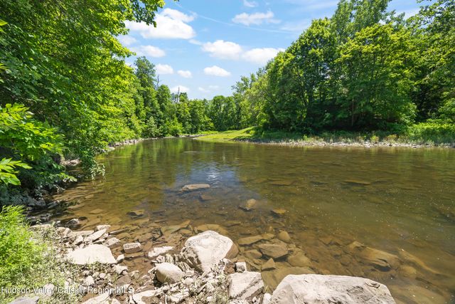 5150 Route 9g, Germantown, NY 12526